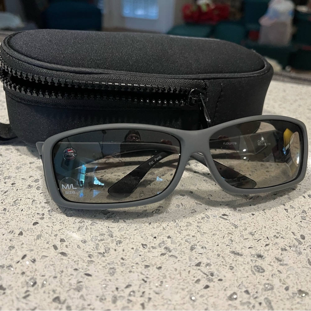 ON SALE $16 from $25-Cocoons Slate Sunglasses / Fitovers with Case - Picture 2 of 8